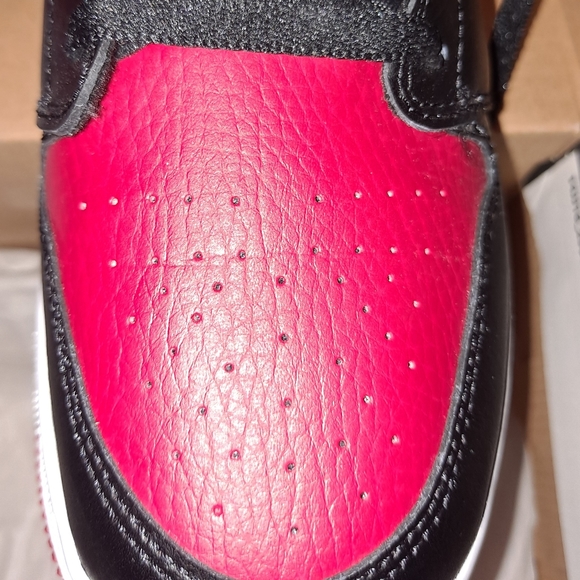 ***SOLD*** Jordan 1 Mid 'Banned' - Picture 9 of 11